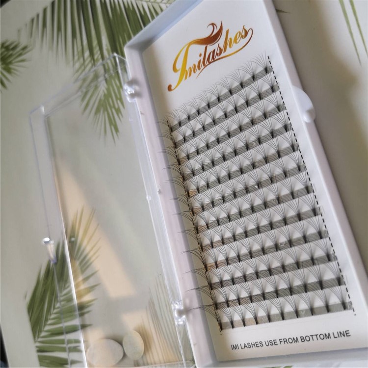 Wholesale russian volume lashes heat bonded premade fans-V